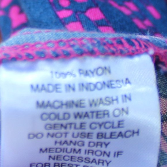 escapada tunic top / medium /Pull Over/ V neck - Picture 9 of 10